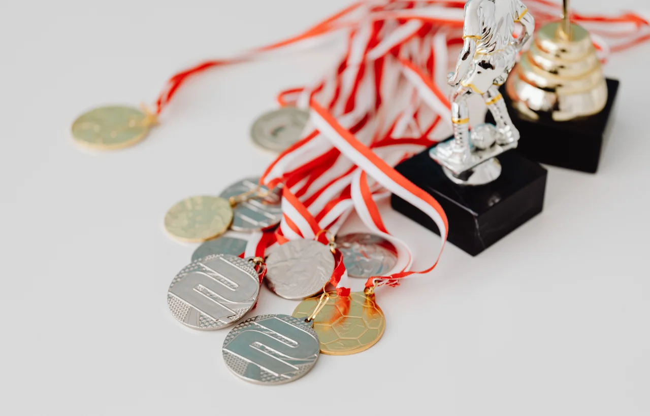 25+ Rekomendasi Hadiah Lomba 17 Agustus yang Menarik, Murah Meriah! hadiah untuk lomba 17 agustus