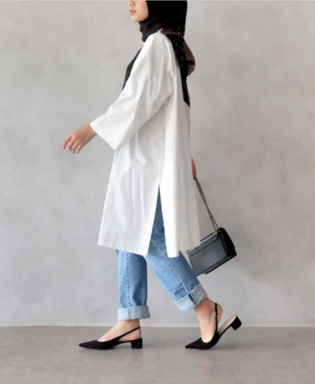 OOTD kemeja putih dan jeans hijab