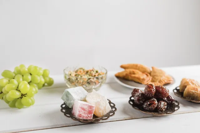 Ide Jualan Takjil yang Menguntungkan dan Perkiraan Omsetnya!