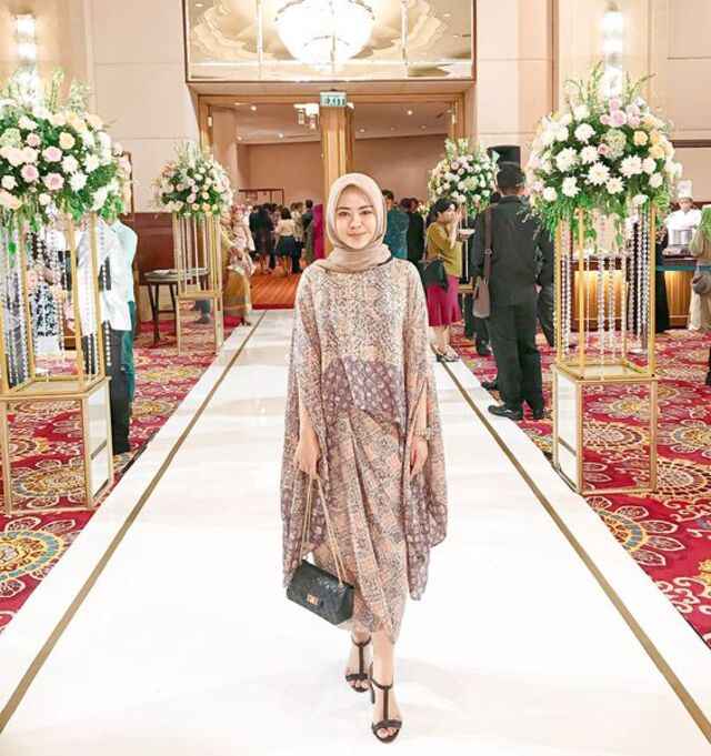 22 OOTD Kondangan yang Casual & Simpel Bikin Berkesan! ootd kondangan