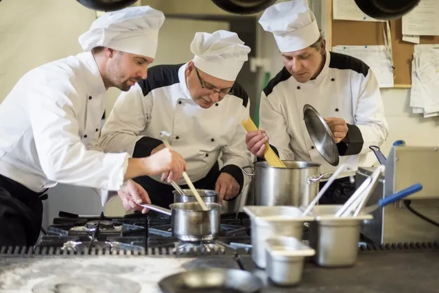 20 Nama Kelompok Masak yang Unik, Keren, Aesthetic!