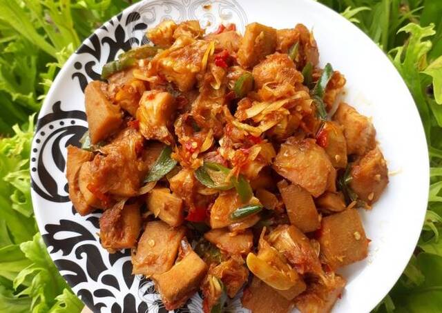 21 Nama Makanan Indonesia yang Jarang Orang Tahu 1. Manday