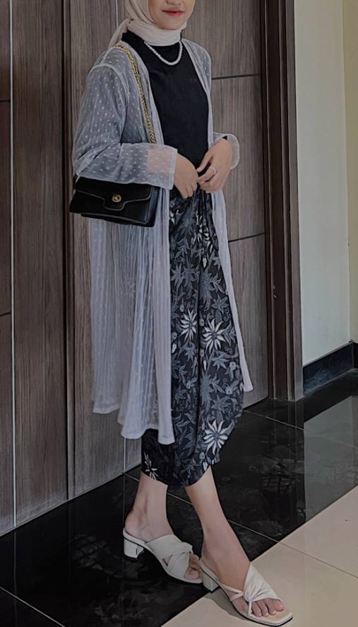 22 OOTD Kondangan yang Casual & Simpel Bikin Berkesan! ootd kondangan