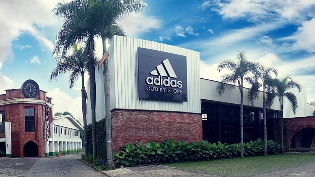 10 Rekomendasi Grosir Baju Murah Bandung & Berkualitas! Grosir Pakaian