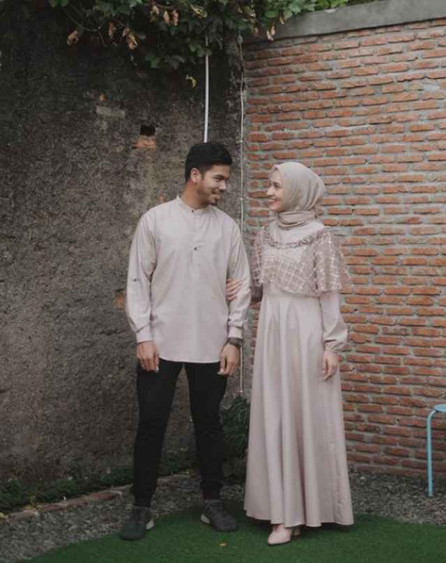 model baju pesta sederhana tapi mewah