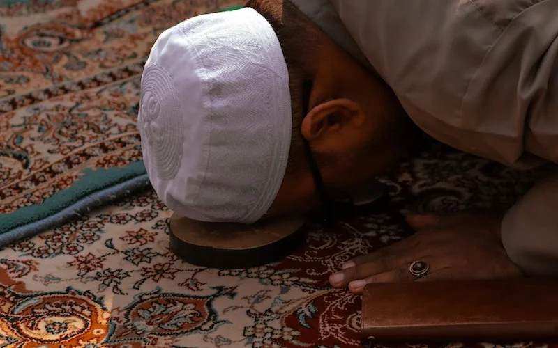 Doa Menghindari Pikiran Kotor dan Prasangka Negatif, Muslim Wajib Tahu! Doa Menghindari Pikiran Kotor