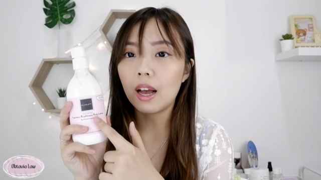 REVIEW Produk: Scarlett Whitening Body Lotion Buat Kulit Lebih Cerah! scarlett whitening body lotion