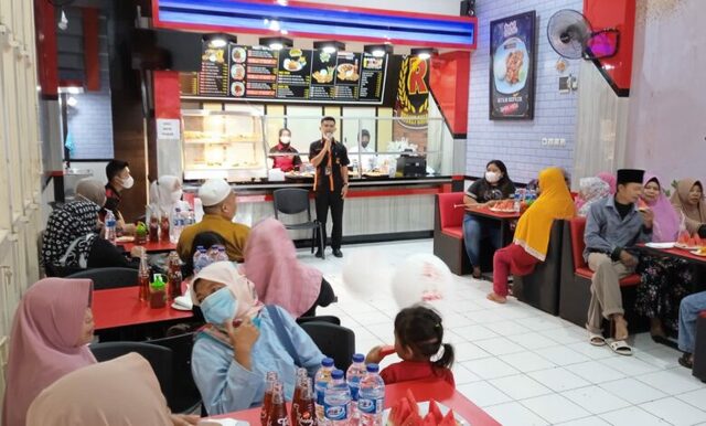 franchise rocket chicken