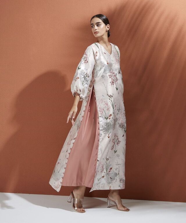 Cek 7 Inspirasi Model Baju Gamis Kombinasi, Berani Tampil Beda Gamis Inspired by Cheongsam
